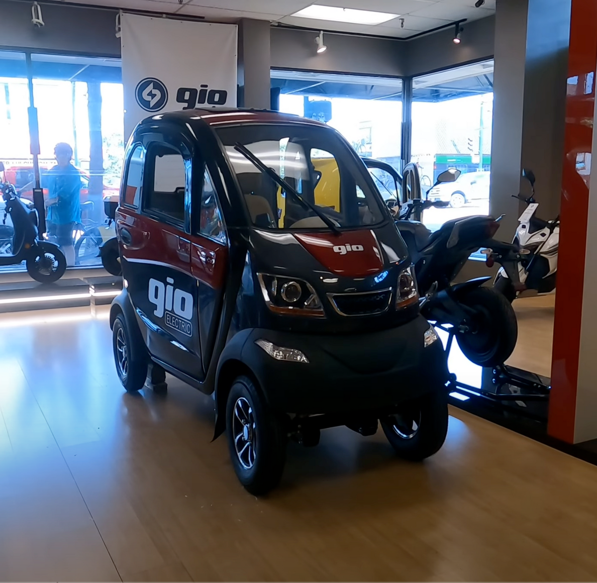 GIO AllSeason Enclosed Mobility Scooter Black & Red With Winter H