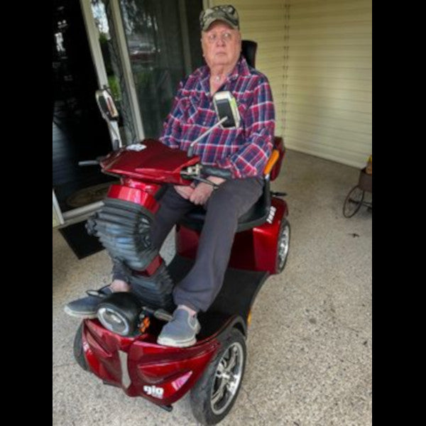 GIO All-Season Enclosed Mobility Scooter - Black & Red - With Winter Heater & Summer Fan